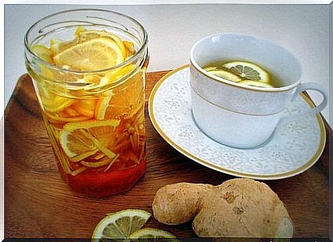 Mixed drinks for weight loss: juice with lemon and ginger