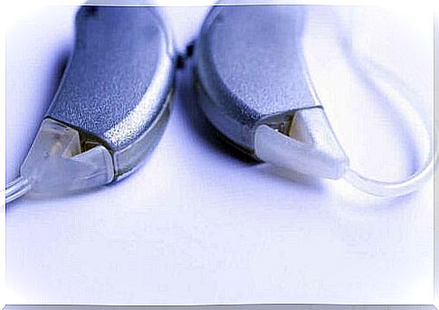 Cochlear implant or hearing aid?