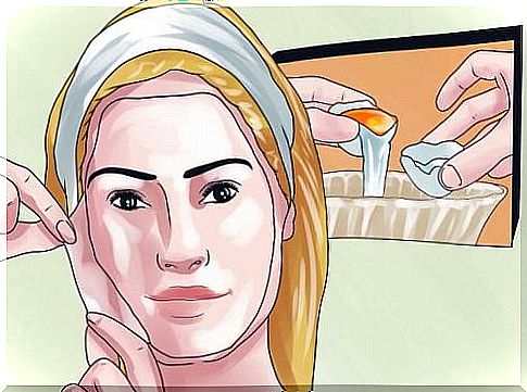 Facial mask with egg white for your beauty