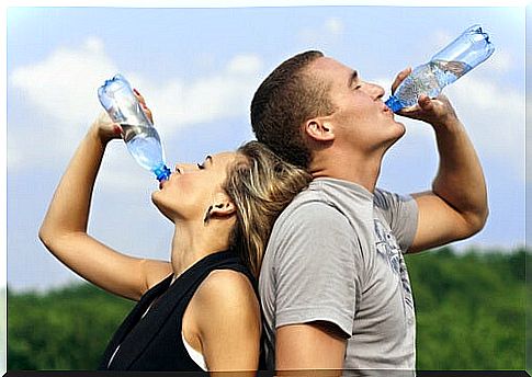 Drink water while exercising