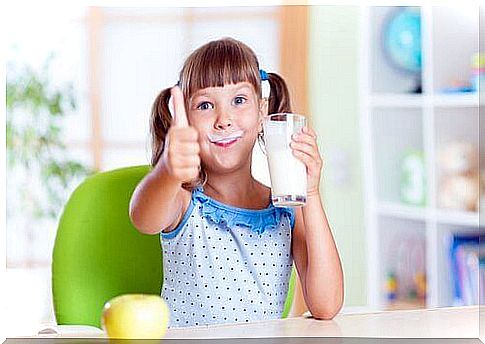 Skimmed or whole milk products for children?