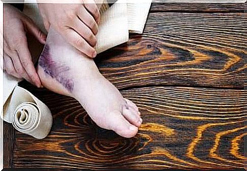 Sprained ankle: what home remedies will help