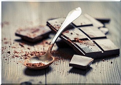 Make a healthy chocolate spread